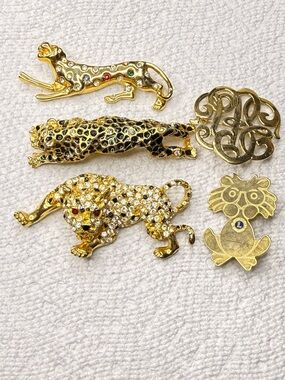 Gold-tone Leopard & Cat Brooch Set with Rhinestones